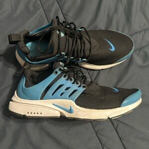 Nike Black and Blue Men's Presto Sneakers